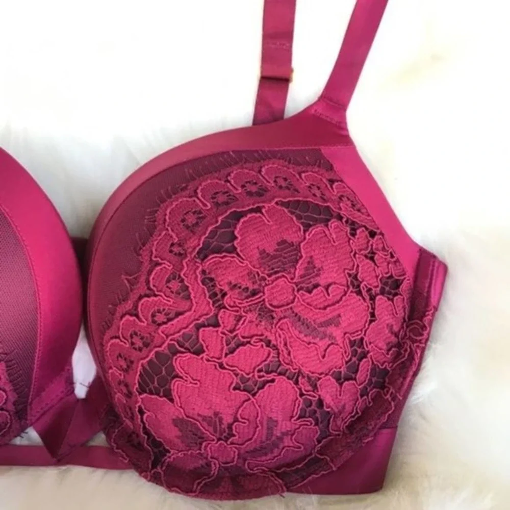 Victoria’s Secret very sexy push-up
